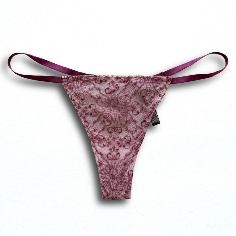 Victorias Secret V-String Panty M Purple Floral Lace Satin Straps NWT 11117747